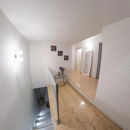 Bed & Breakfast La Terrazza Di Corte Sant'anna 3*